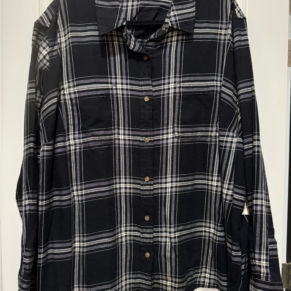 a.n.a Black and White Checkered Women’s Shirt